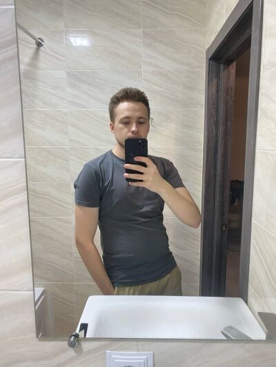  ,   Vitalii, 22 ,   ,   , c , 
