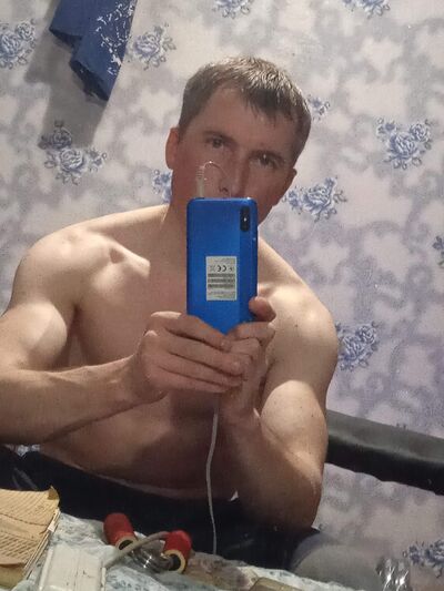  ,   Andrej, 37 ,   ,   , c , 