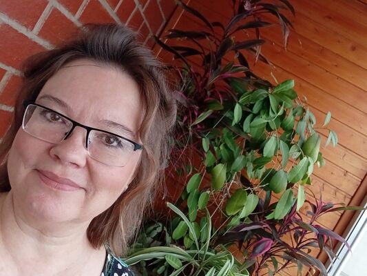  ,   Regi, 52 ,     , c 