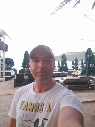  ,   Alexander, 42 ,   c 