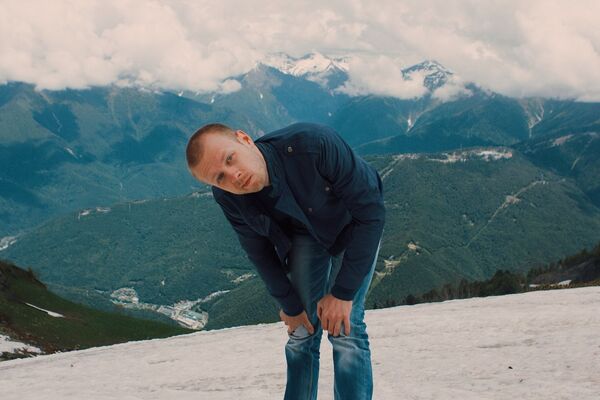  ,   Oleg, 33 ,   