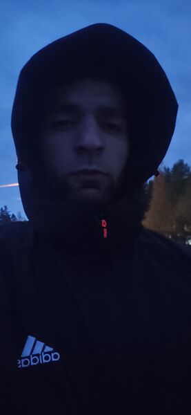  ,   Nik, 28 ,   ,   