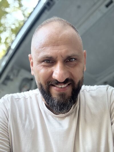 ,   Gokhan, 40 ,   ,   