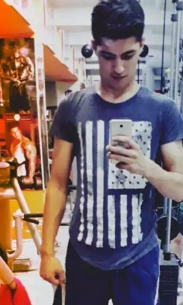  ,   ShAkHriZADe, 29 ,  