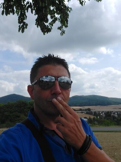  ,   Dejan, 40 ,   ,   , c , 