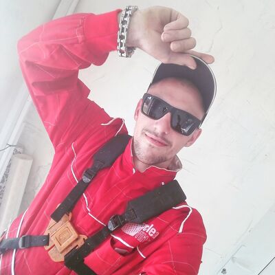  ,   Denis, 33 ,   ,   , c 