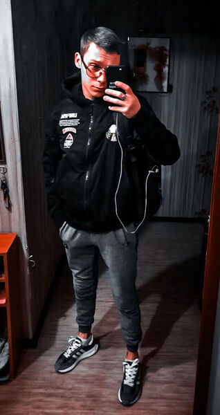  ,   Dante, 24 ,   , 