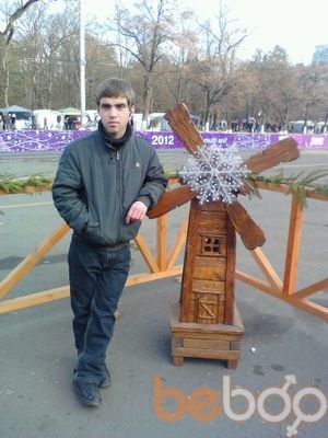  ,   Valik, 32 ,   