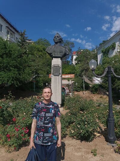  ,   Alexander, 48 ,  