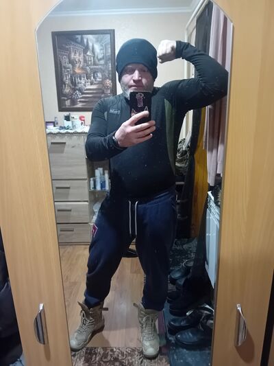  ,   Konstantin, 38 ,   ,   