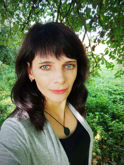  ,   Olena, 33 ,  