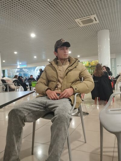   ,   Sultan, 21 ,   ,   