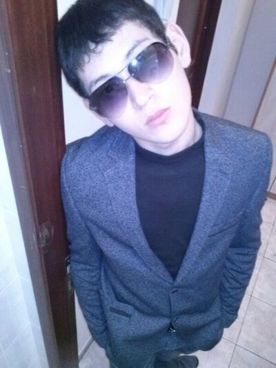  ,   Rocker, 32 ,   