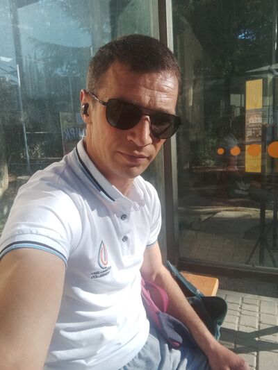  ,   Maxim, 42 ,   ,   