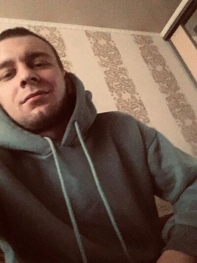  ,   ILYA, 25 ,   ,   , c , 