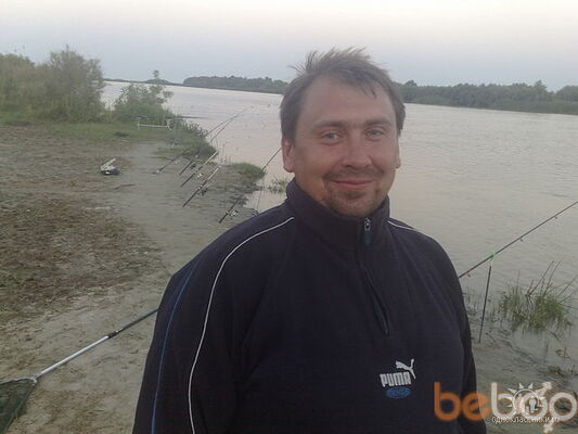  ,   Alex, 48 ,  