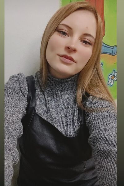  ,   Ksenia, 28 ,   c 