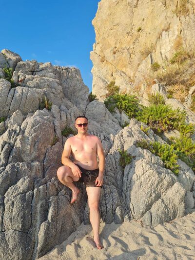  Praha,   Serghei, 34 ,   ,   