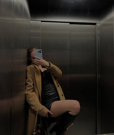  ,   Alise, 25 ,   ,   