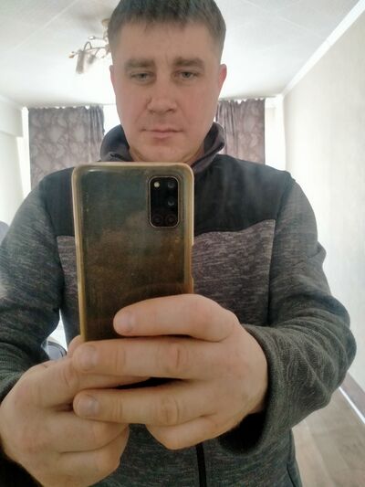  ,   Oleg, 48 ,   ,   