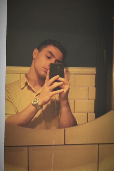  ,   David, 19 ,   ,   