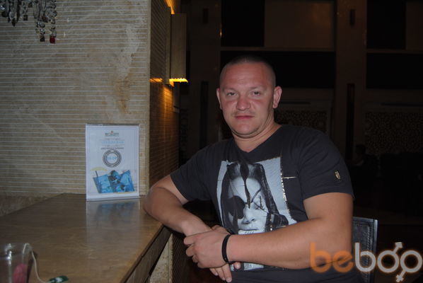  3175533  Andrei, 43 ,    