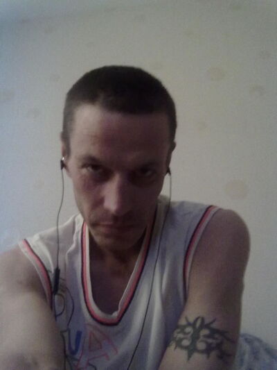  ,   Maikl, 46 ,   