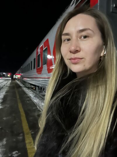  ,   Damira, 35 ,   ,   