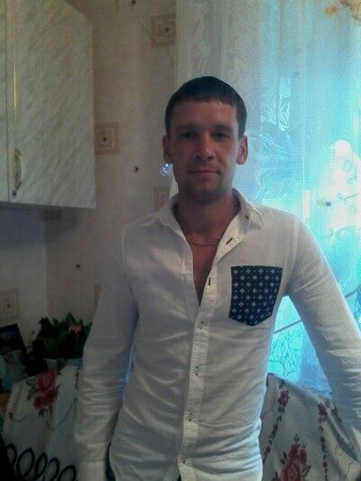  ,   Anton, 37 ,   