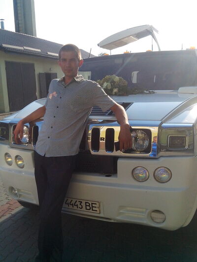  ,   Oleg, 39 ,   