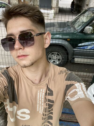  ,   Kirill, 22 ,   