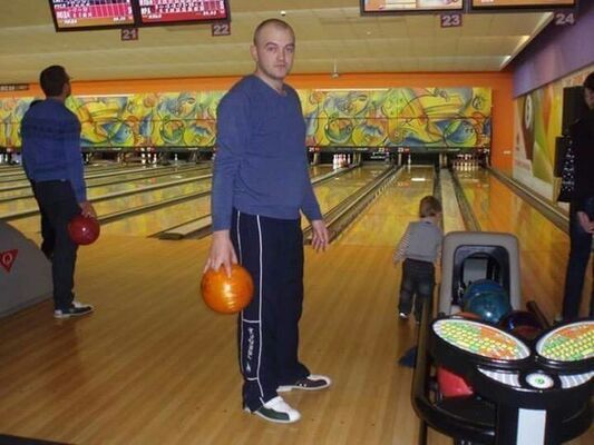  ,   Stas, 40 ,   