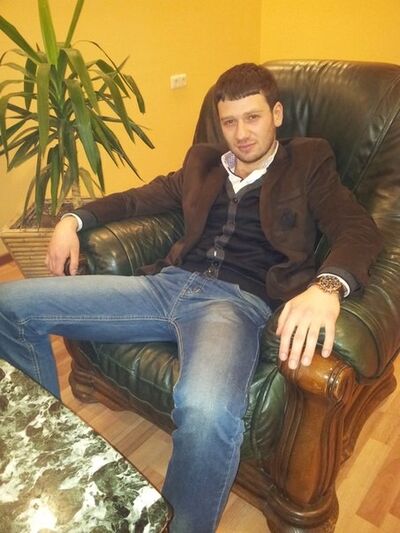  ,   Alen, 37 ,   ,   , c , 