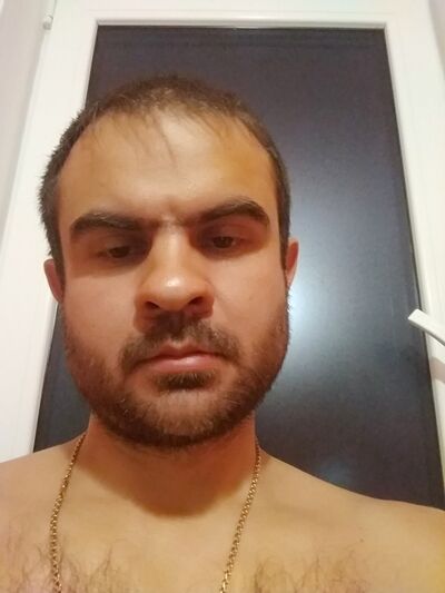  ,   Alex, 40 ,   
