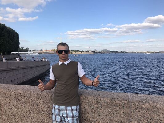  ,   Artem, 32 ,   ,   , c 