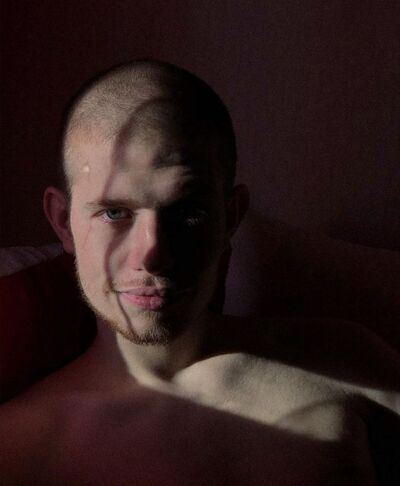  ,   James, 25 ,   ,   , c , 
