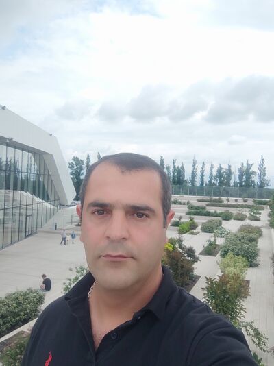  ,   Maxo, 37 ,   ,   