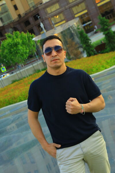  ,   Nodirjon, 28 ,   ,   