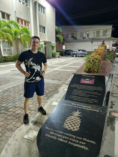  ,   Artur, 25 ,   ,   , c 