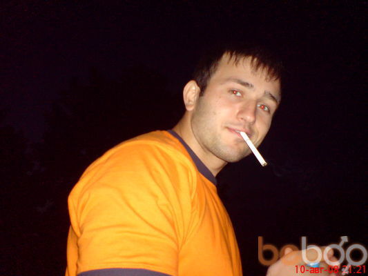  ,   Rafael, 40 ,   