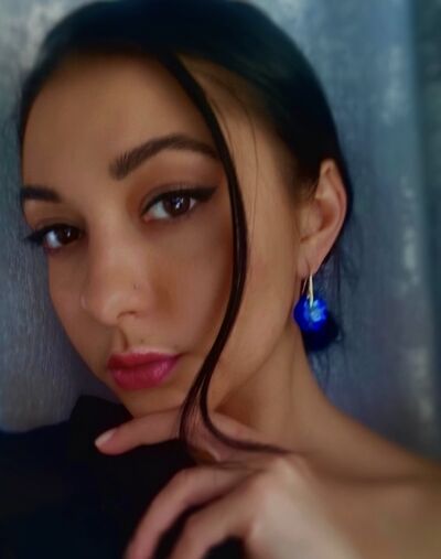  ,   Anna, 38 ,   ,   