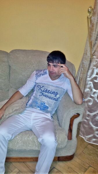  ,   Vahan, 32 ,   ,   , c 
