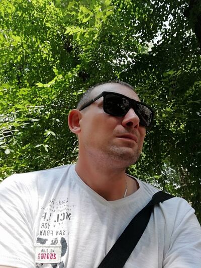  ,   Dima, 40 ,   ,   