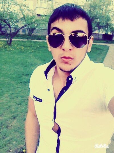 ,   Rustam, 32 ,   