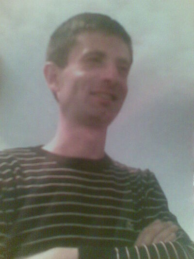  ,   Armen, 42 ,  