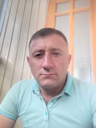  ,   Artyom, 38 ,   ,   