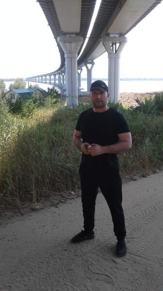  ,   Ali, 44 ,   c 
