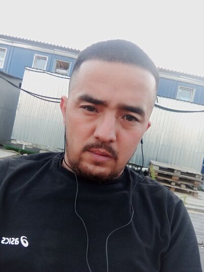  ,   Zhura, 35 ,   ,   