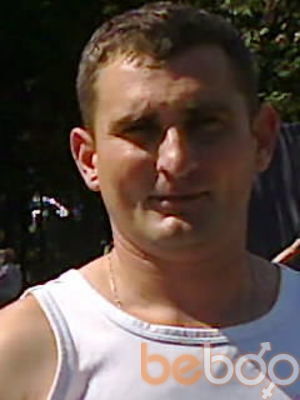  ,   Viktor, 50 ,   