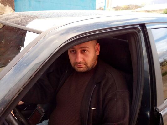  ,   Artem, 38 ,   ,   , c 